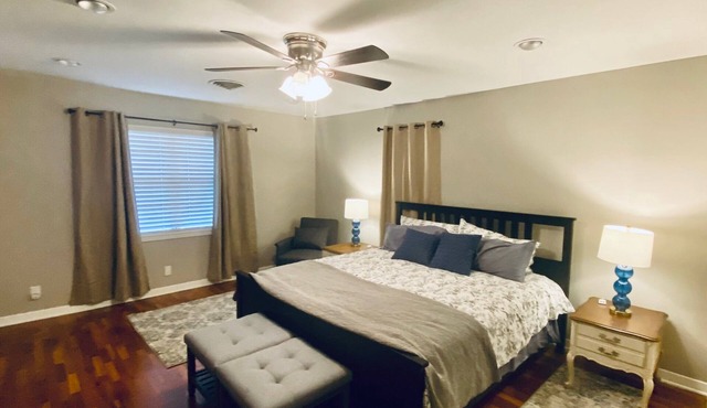 Comfortable home in the heart of Conroe, Texas and minutes away from Lake Conroe