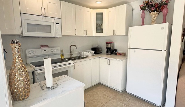 Comfortable Home Minutes Away From SeaTac Airport. Good for Cruise customers