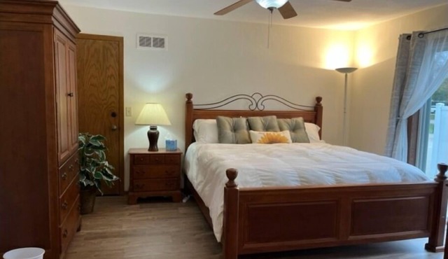 Comfortable Homey Private Entrance Suite with King Bed and Coffee/Work area.