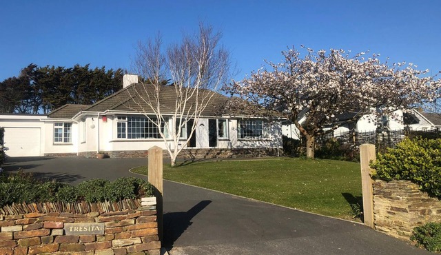 Comfortable House In Lovely Holiday Area With Everything You Require!