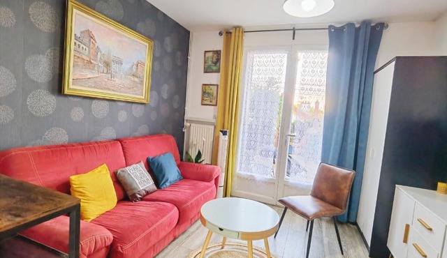 Comfortable house 45m2, 20 min to Paris with BBQ and shared private garden