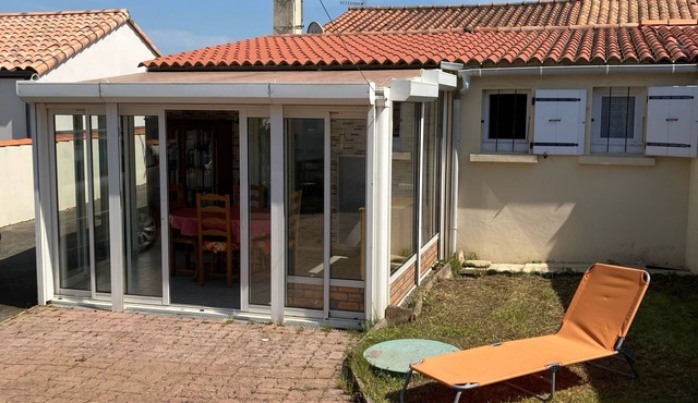 Comfortable house near town center and beaches