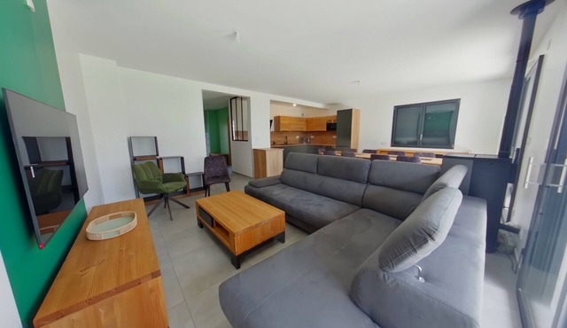 Comfortable house in Les Rousses, 12 guests, near ski and lake