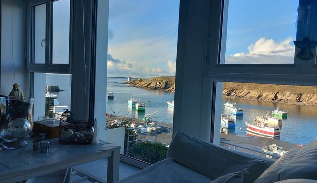 Comfortable house nestled above the harbour with a breathtaking sea view