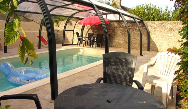 comfortable house private indoor heated pool 28 ° C 450m sandy beaches