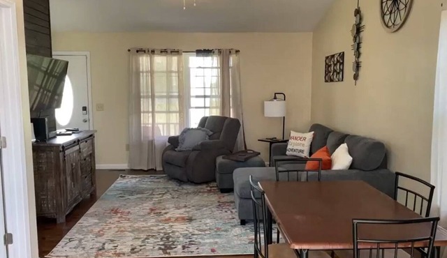 Comfortable house in Johnson City