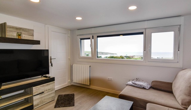 Comfortable house with sea view