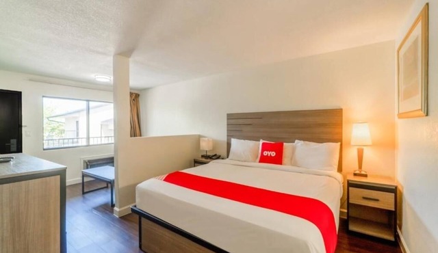 Comfortable Houston Stay with Easy City Access