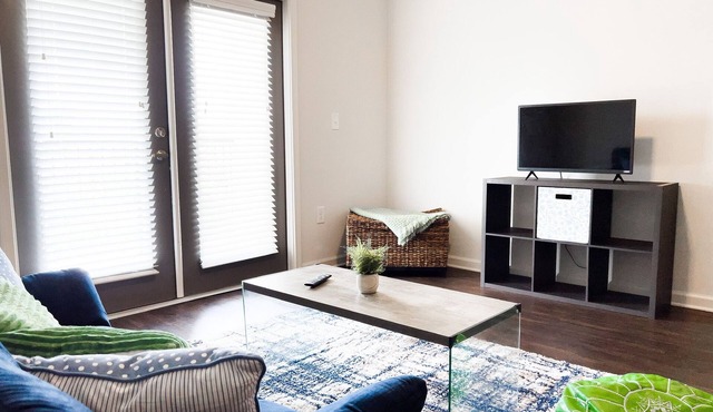 Comfortable King Bed Suite - Relaxing Long Stay