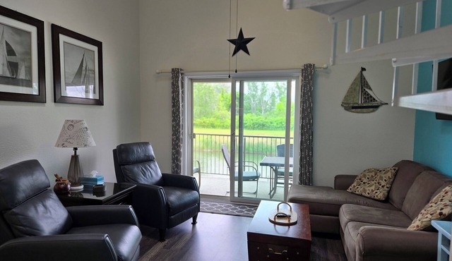 COMFORTABLE LAKE ESCAPE PERFECT FOR FAMILIES, FISHERMAN, BIRDERS & SHOOTERS