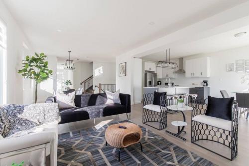 Comfortable Lux, Sleeps 10, PingPong, Movie Room