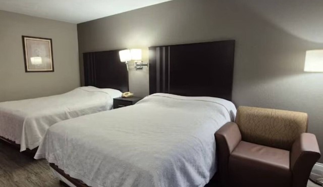 Comfortable Merrillville Room near US-30 | Convenient Location + Free Parking