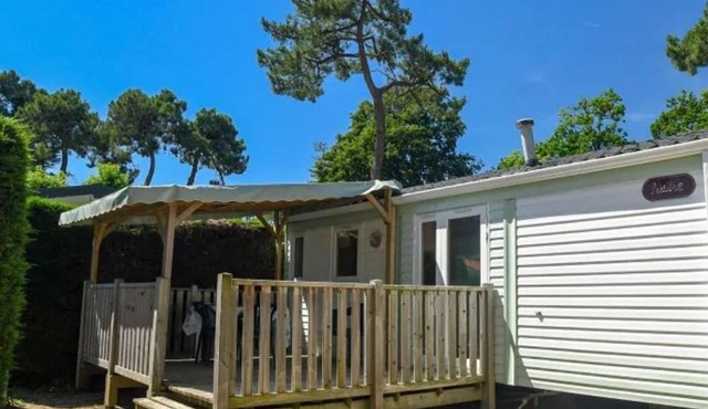 Comfortable Mobile Home with Terrace for 6 ppl.