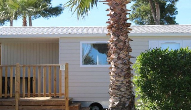 Comfortable mobile home with terrace - 5 guests