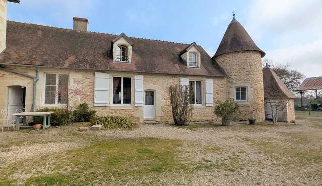 Comfortable Nature Retreat in Arpheuilles with Parking