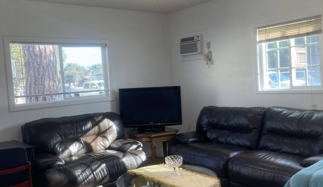 Comfortable nice big studio. With full kitchen