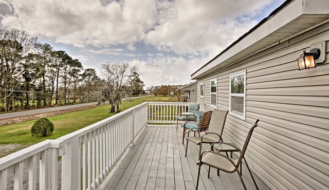 Comfortable One Bedroom Apartment On 70 Acres south of Houma near Falgout Canal
