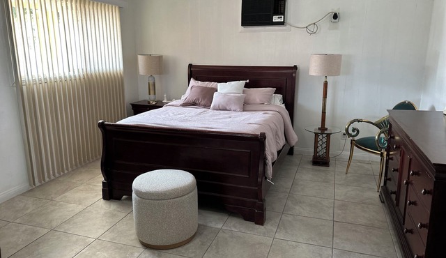Comfortable place near the Lake
