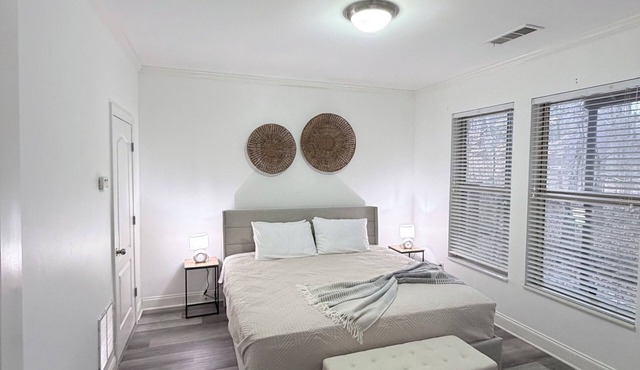 Comfortable private suite in Buford North Atlanta