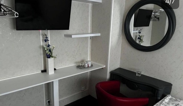 Comfortable, quiet Mawa room with adjoining bathroom in Vaulx en Velin (69)