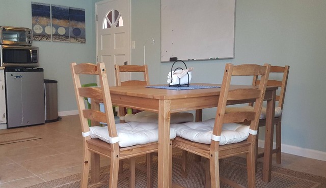 * COMFORTABLE, QUIET AND PRIVATE GUEST HOUSE *