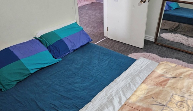 Comfortable & Relaxing Private Apartment in Laval, Minutes from Everything