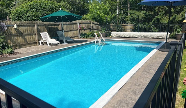 Comfortable Rochester Area Retreat Pool, Hot Tub, 2 Kings & Private Fenced Yard