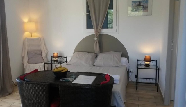 Comfortable room - 1 star Office Tourisme - 2 pers - Swimming pool - Walking distance to the beach