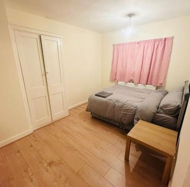 Comfortable Room Near Brookes University and Oxford Hospitals, Room G