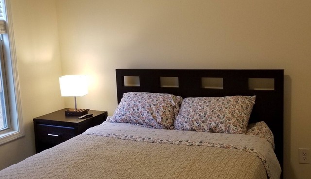 Comfortable rooms in a house- close to downtown Atlanta and hws (I-85 and I-285)
