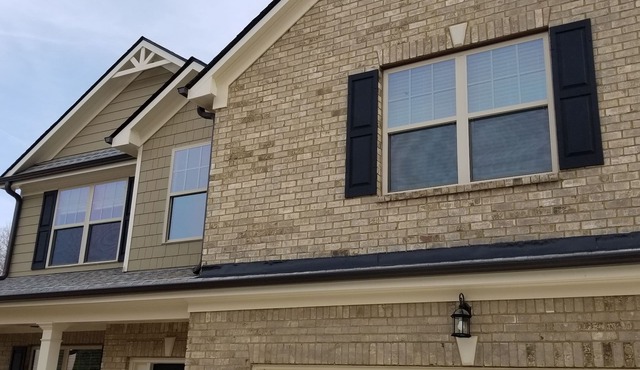 Comfortable rooms in a house - close to downtown Atlanta and hw (I-85 and I-285)