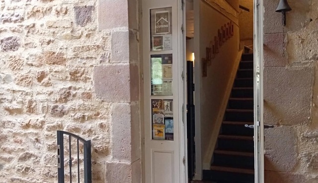 Comfortable rooms on the water's edge, ideal for couples and families!