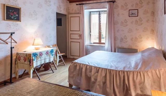 Comfortable Rooms with Breakfast Included and Garden