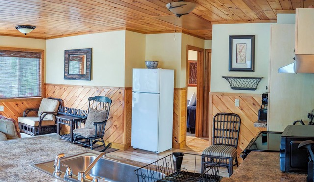 Comfortable & Rustic Cabin Acadia Cabin 16