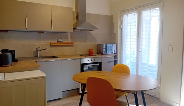 Comfortable studio with swimming pool in Vaison-la-Romaine - close to all amenities