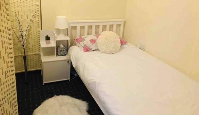 Comfortable single room close to the city centre