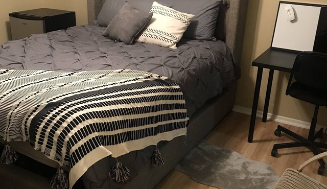 Comfortable + Spaceous Home