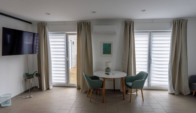 Comfortable, spacious family apartment with large balcony. in Glinde