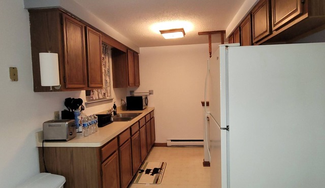 Comfortable Stay Near Niagara Falls, Airport & Shopping Outlets