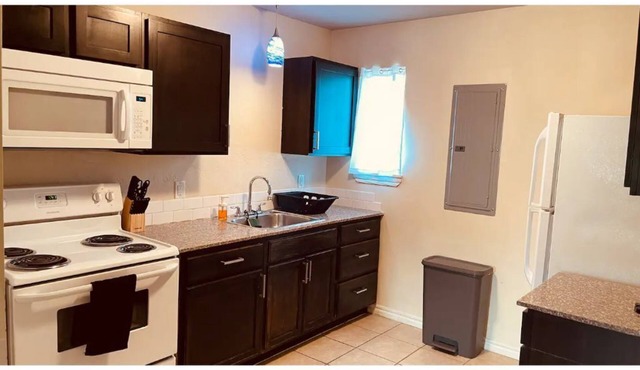 Comfortable Stay! Close to Ft. Sill/Hospital!