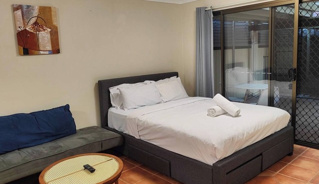Comfortable Studio Granny Flat Mermaid Water