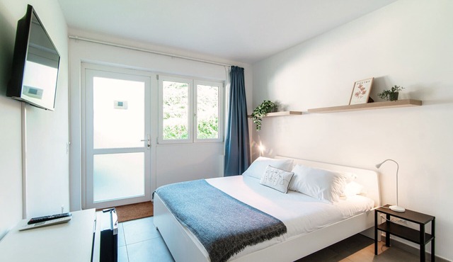 Comfortable studio apartment near Origlio pond (Le Betulle Studio 2)
