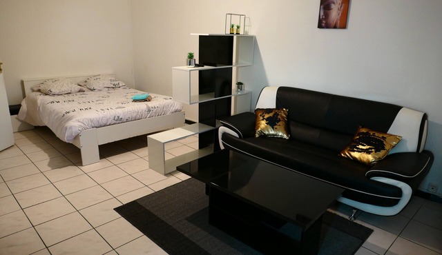 COMFORTABLE STUDIO EQUIPPED -20% WEEKEND DISCOUNT