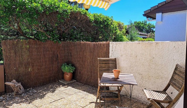 Comfortable studio close to the shops and oceans