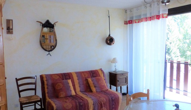 Comfortable studio in the Alps Col St Jean Montclar