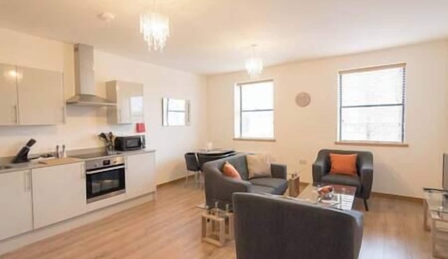 Comfortable Swindon 2 bedroom Apartment, FREE Parking