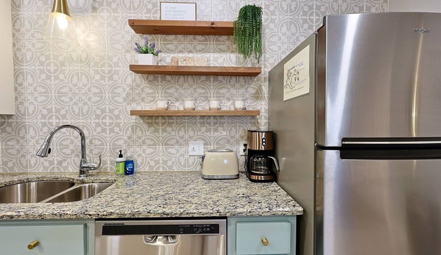 Comfortable Townhome with Double Garage