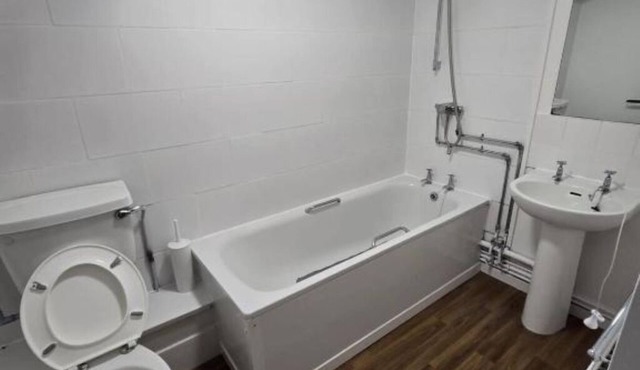 Comfortable Triple Room with Private Shower