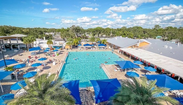 Comfortable unit @ Sun Outdoors! Lots of Amenities! Siesta Key, Pine Craft, Shop