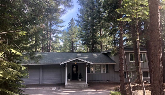 Comfortable Upscale Remodeled House, 4 Bedrooms, 3 Baths. WSTR 21-0307